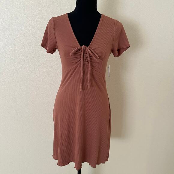 bp Dresses & Skirts - BP Women's Short Sleeves V-Neck Ribbed Tan Mocha Mini Dress Size S NWT